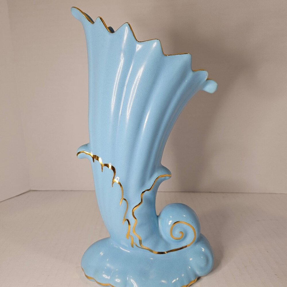 Vintage Nor-So USA Mid Century Baby Blue Hand Painted And Gold Trim Art Deco Vas